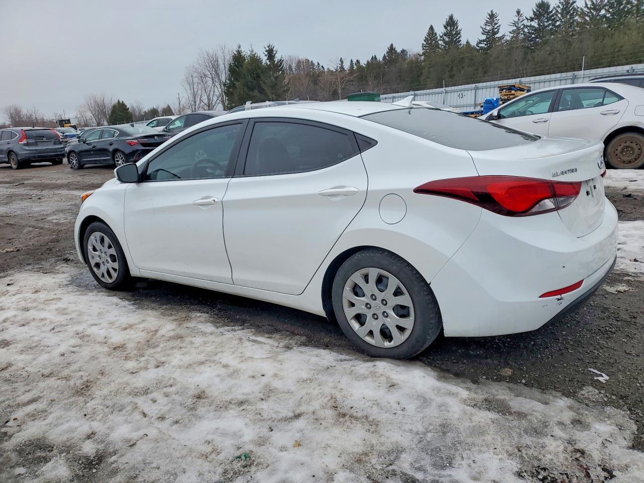 2015 Hyundai Elantra Se - Фото 2
