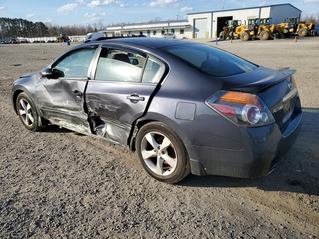 2007 Nissan Altima 3.5 Se - Фото 2
