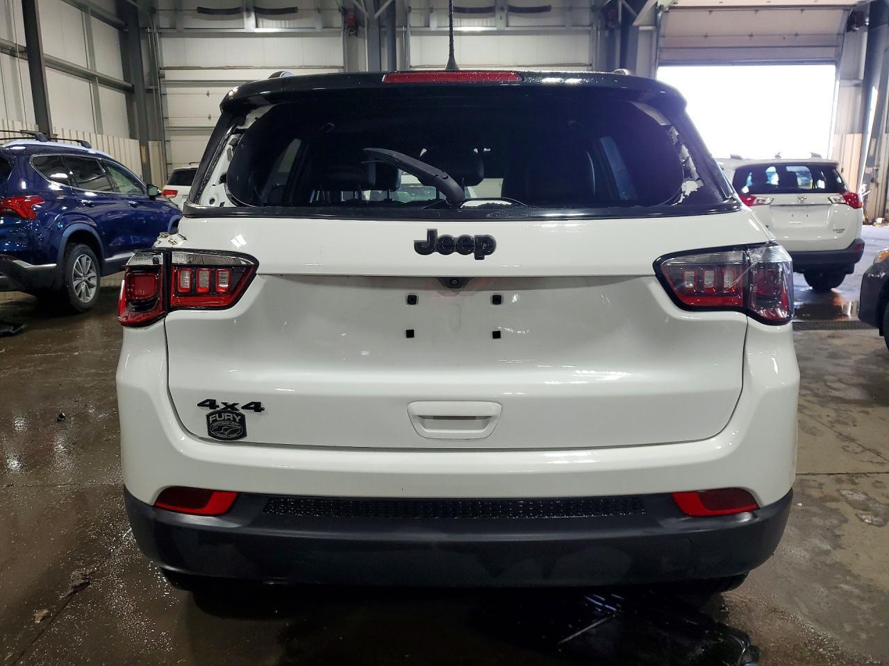 2023 Jeep Compass Latitude - Фото 6