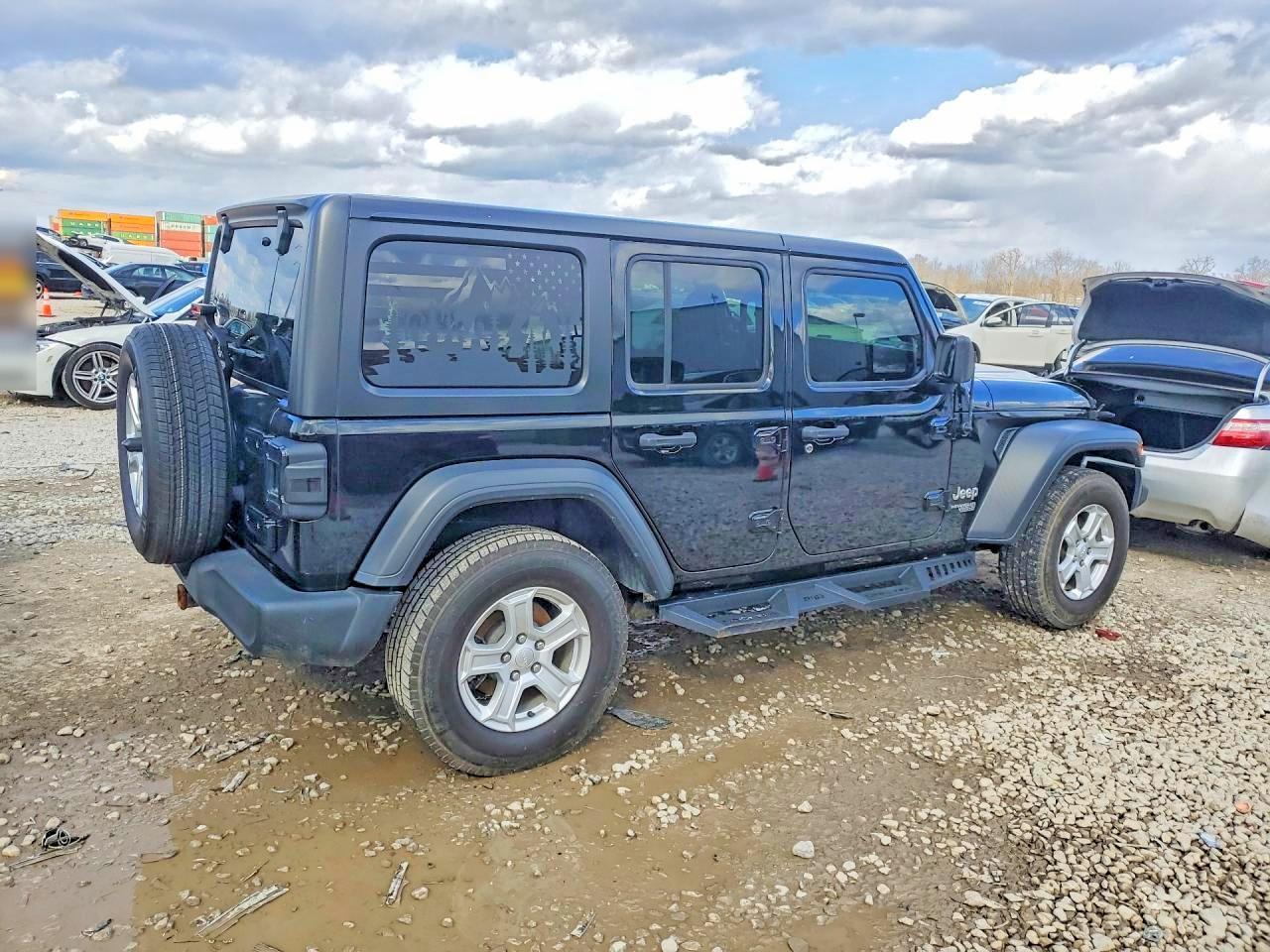 2018 Jeep Wrangler Unlimited Sport - Фото 3