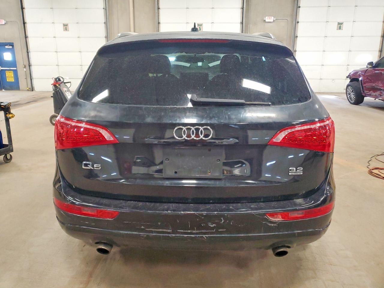 2010 Audi Q5 Premium Plus - Фото 6