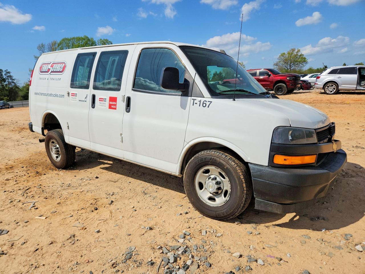 2021 Chevrolet Express G2500 - Фото 4