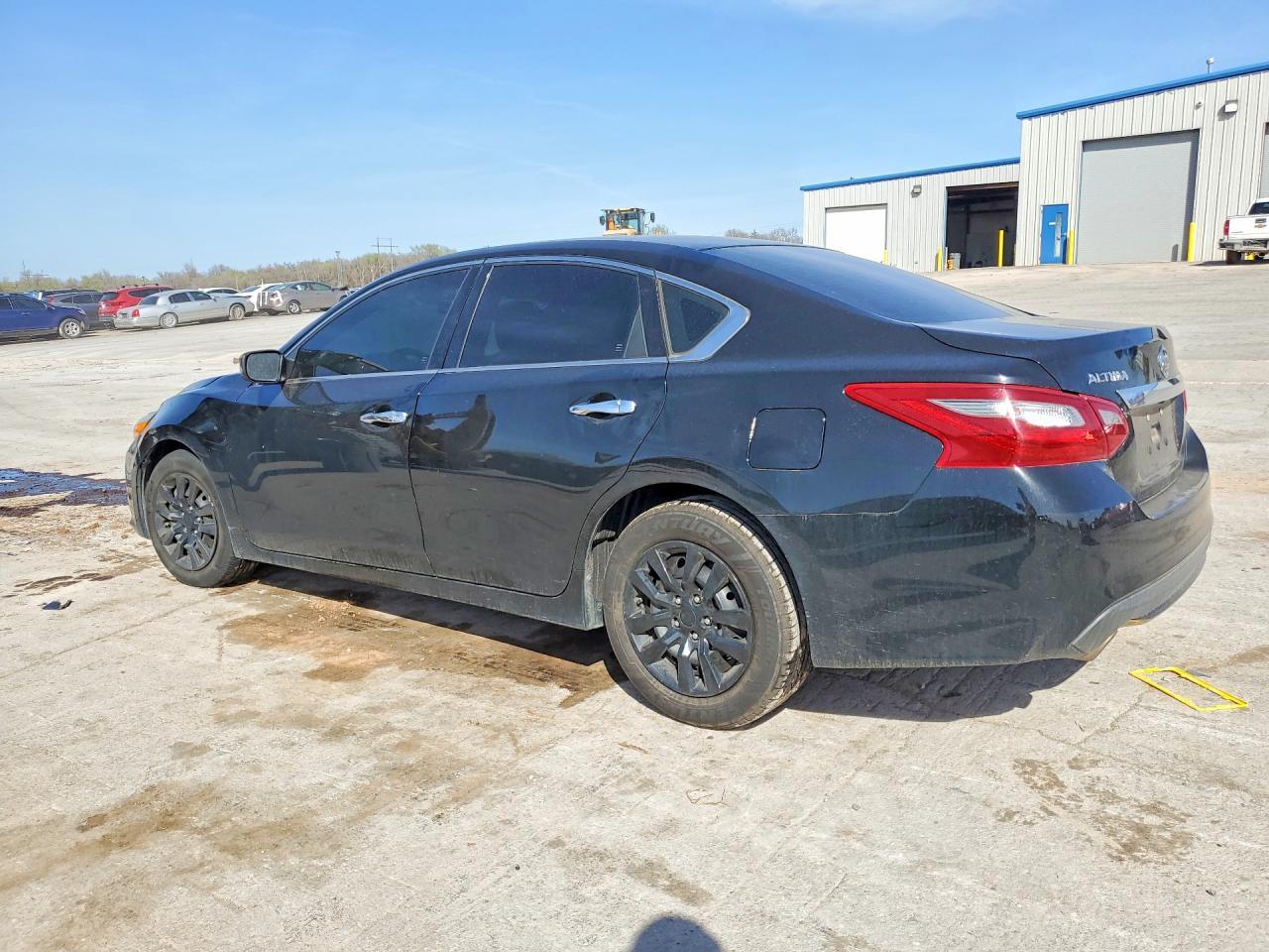 2018 Nissan Altima 2.5 S - Фото 2