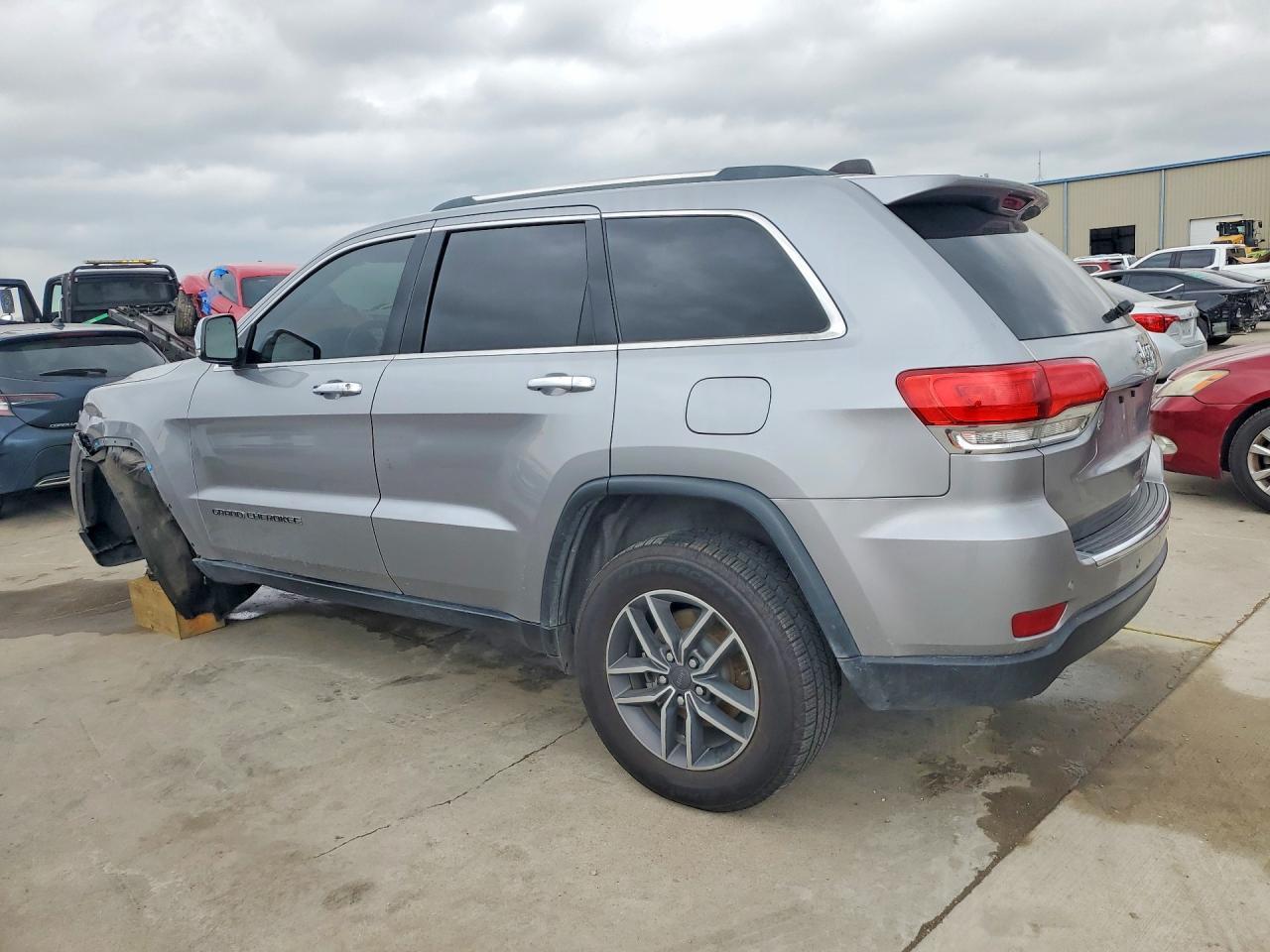 2019 Jeep Grand Cherokee Limited - Image 2