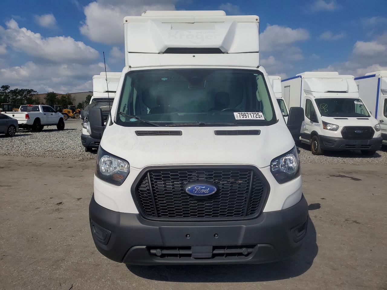 2020 Ford Transit Delivery Truck - Фото 5