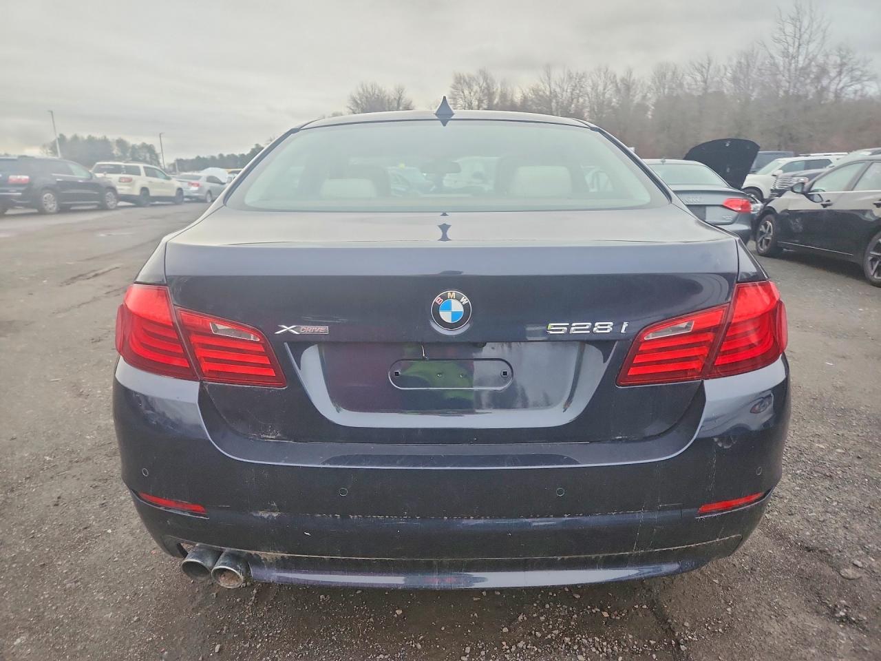 2013 BMW 528 Xi - Image 6