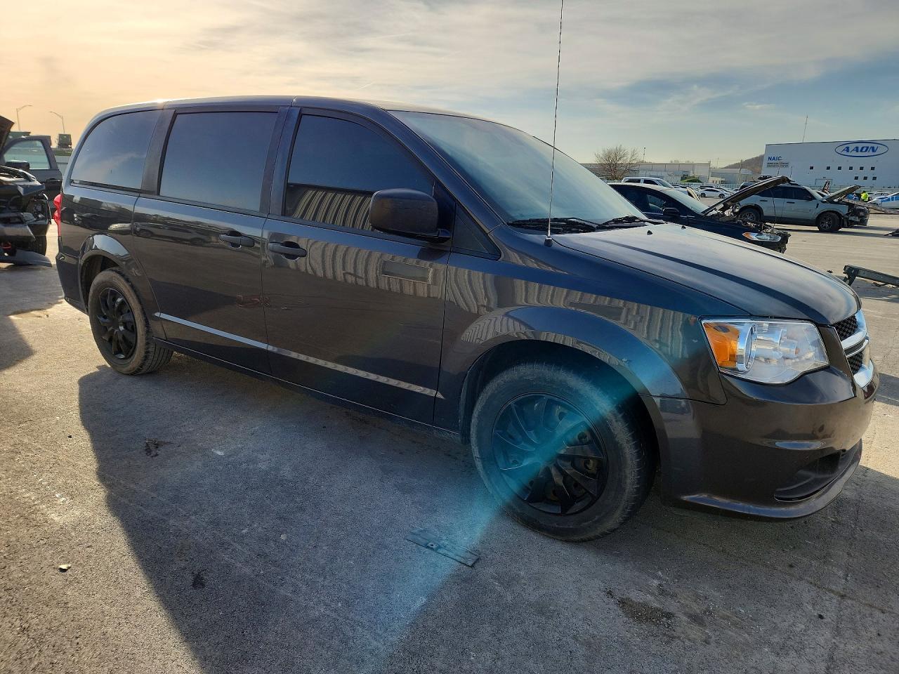 2019 Dodge Grand Caravan Se - Image 4