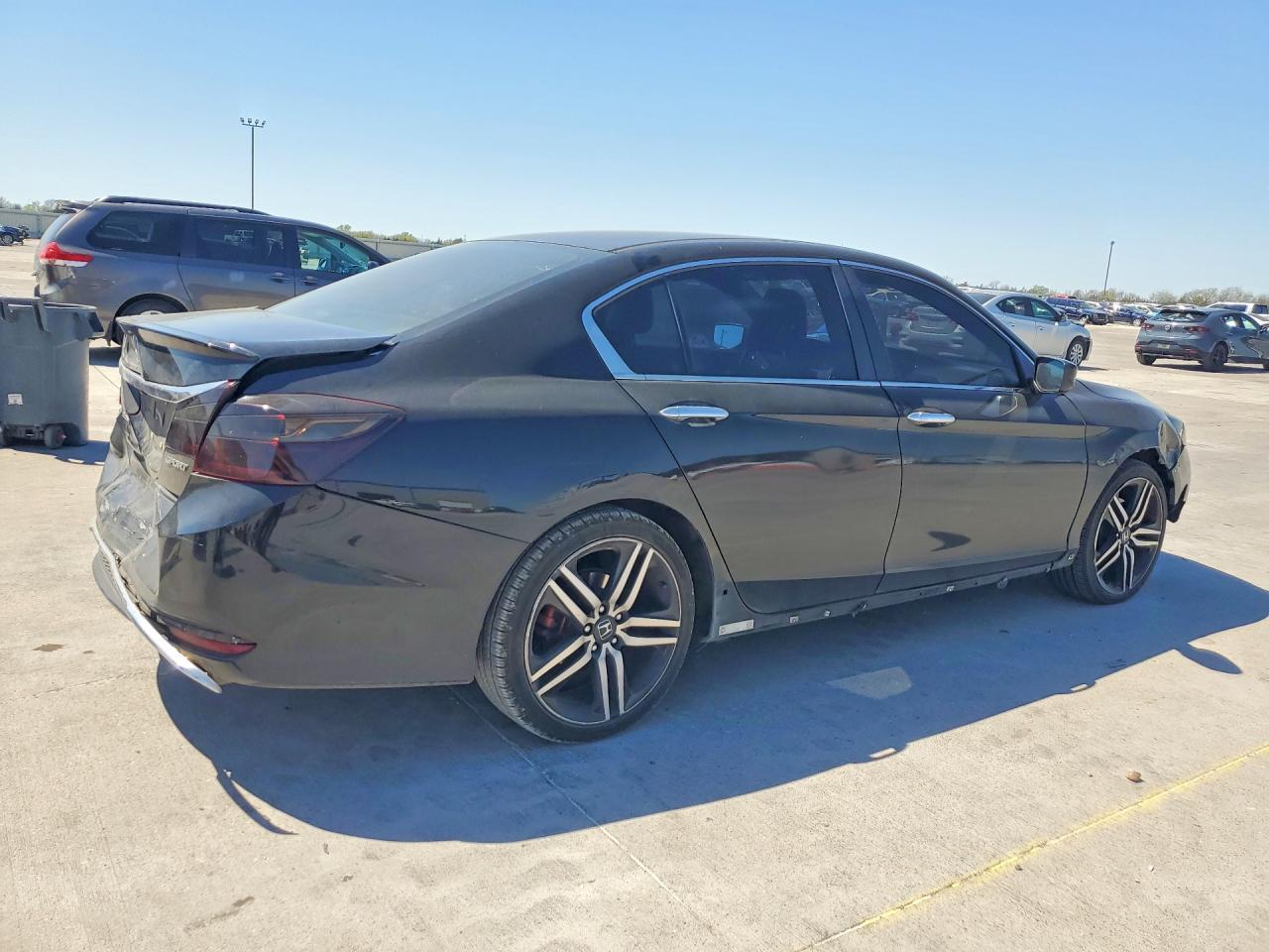 2017 Honda Accord Sport - Фото 3