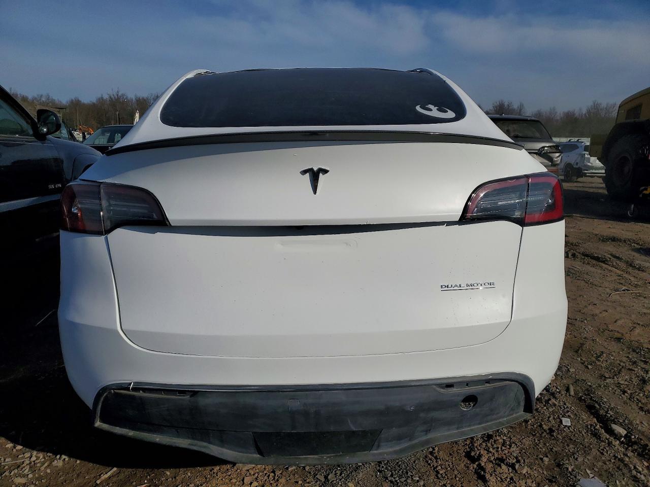 2023 Tesla Model Y - Фото 6