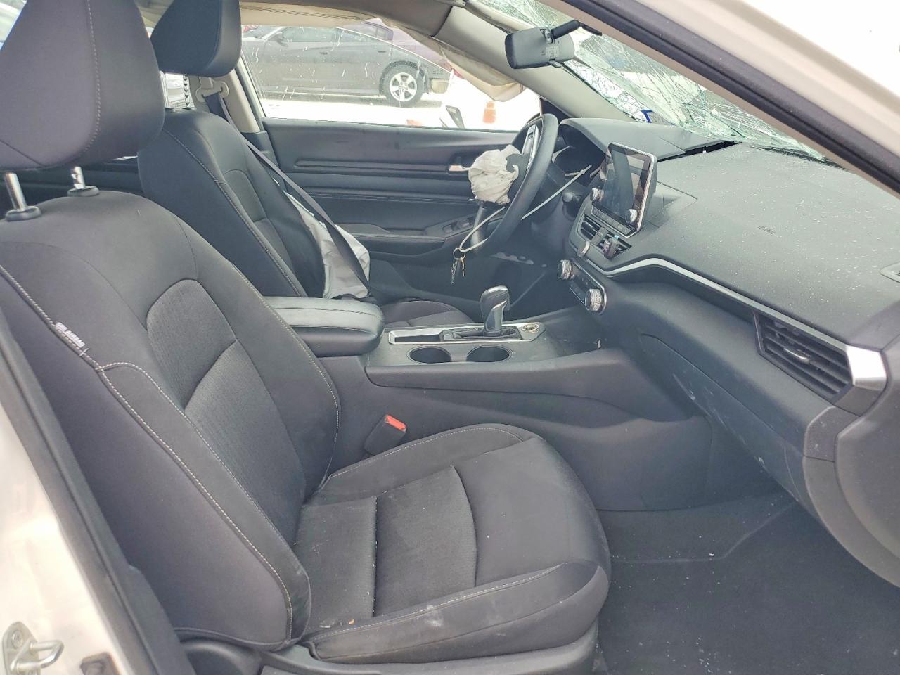 2019 Nissan Altima S - Фото 7