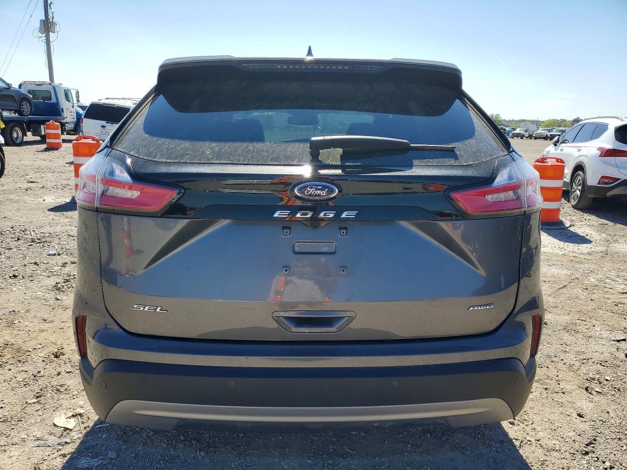 2024 Ford Edge Sel - Image 6