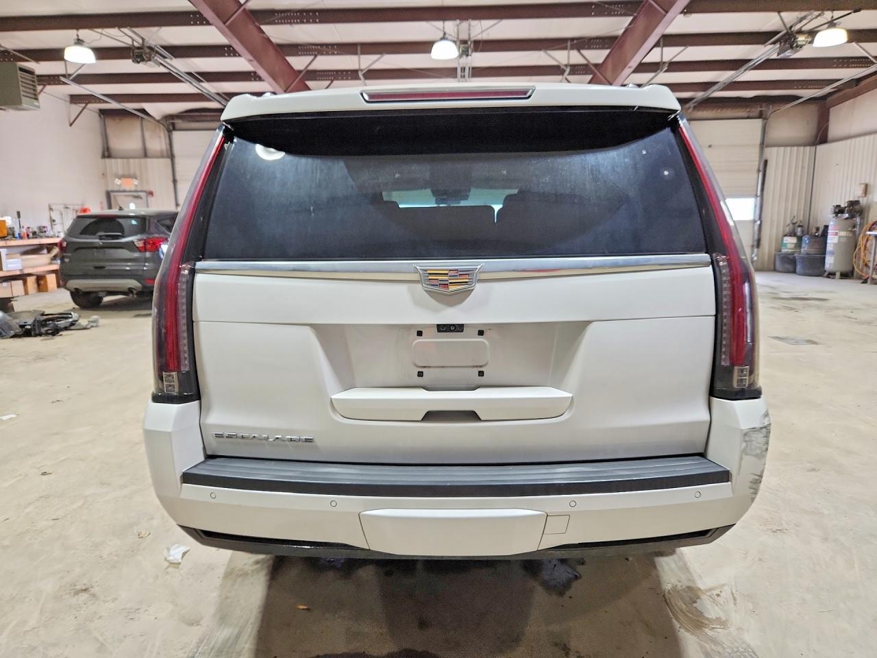 2020 Cadillac Escalade Premium Luxury - Фото 6