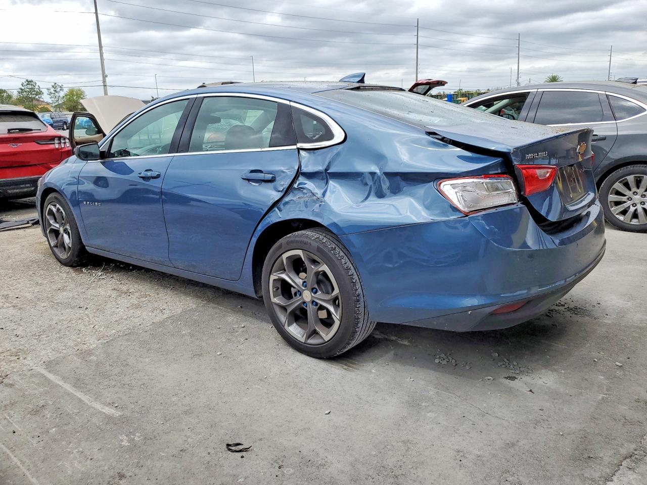 2024 Chevrolet Malibu Lt - Фото 2