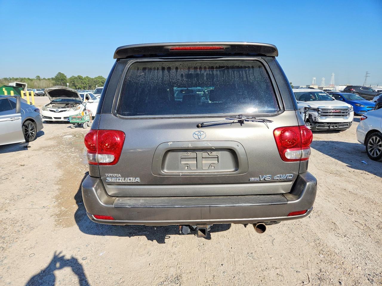 2005 Toyota Sequoia Limited - Image 6