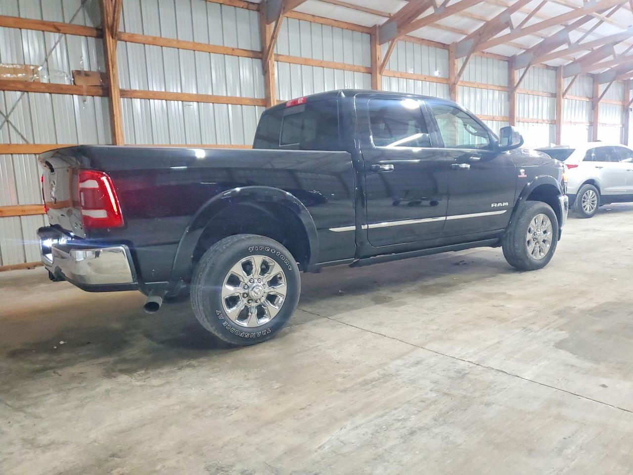 2022 Ram 2500 Limited - Фото 3