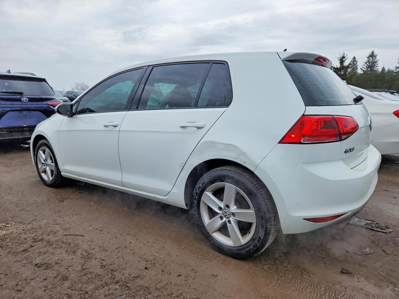 2017 Volkswagen Golf S - Фото 2