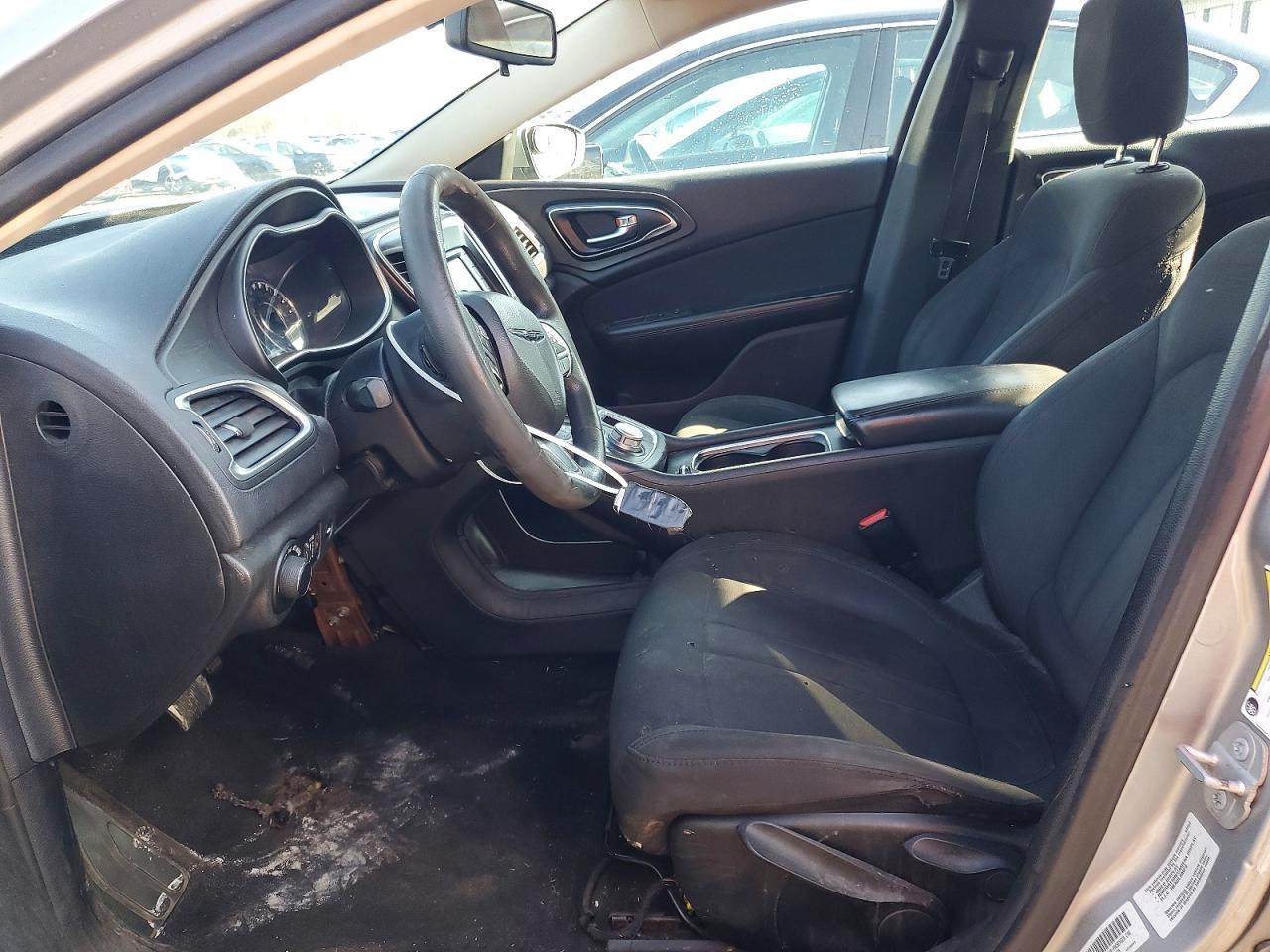 2016 Chrysler 200 Limited - Фото 7