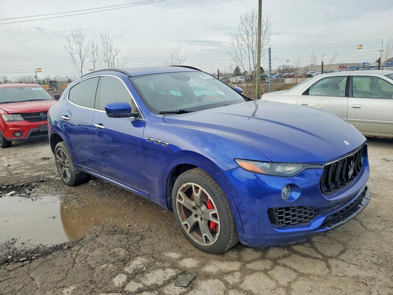 2017 Maserati Levante S Sport - Image 4