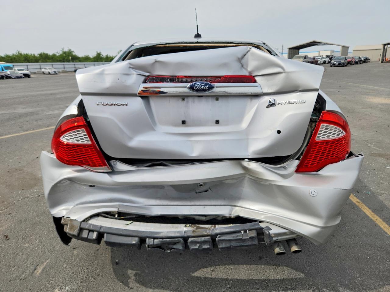 2010 Ford Fusion Hybrid - Image 6