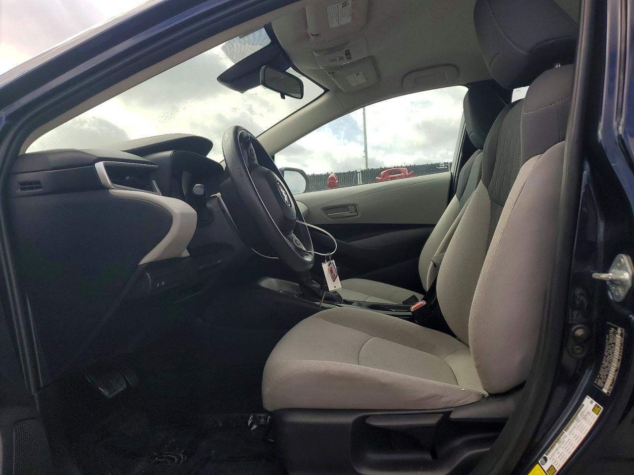 2022 Toyota Corolla Le - Image 7
