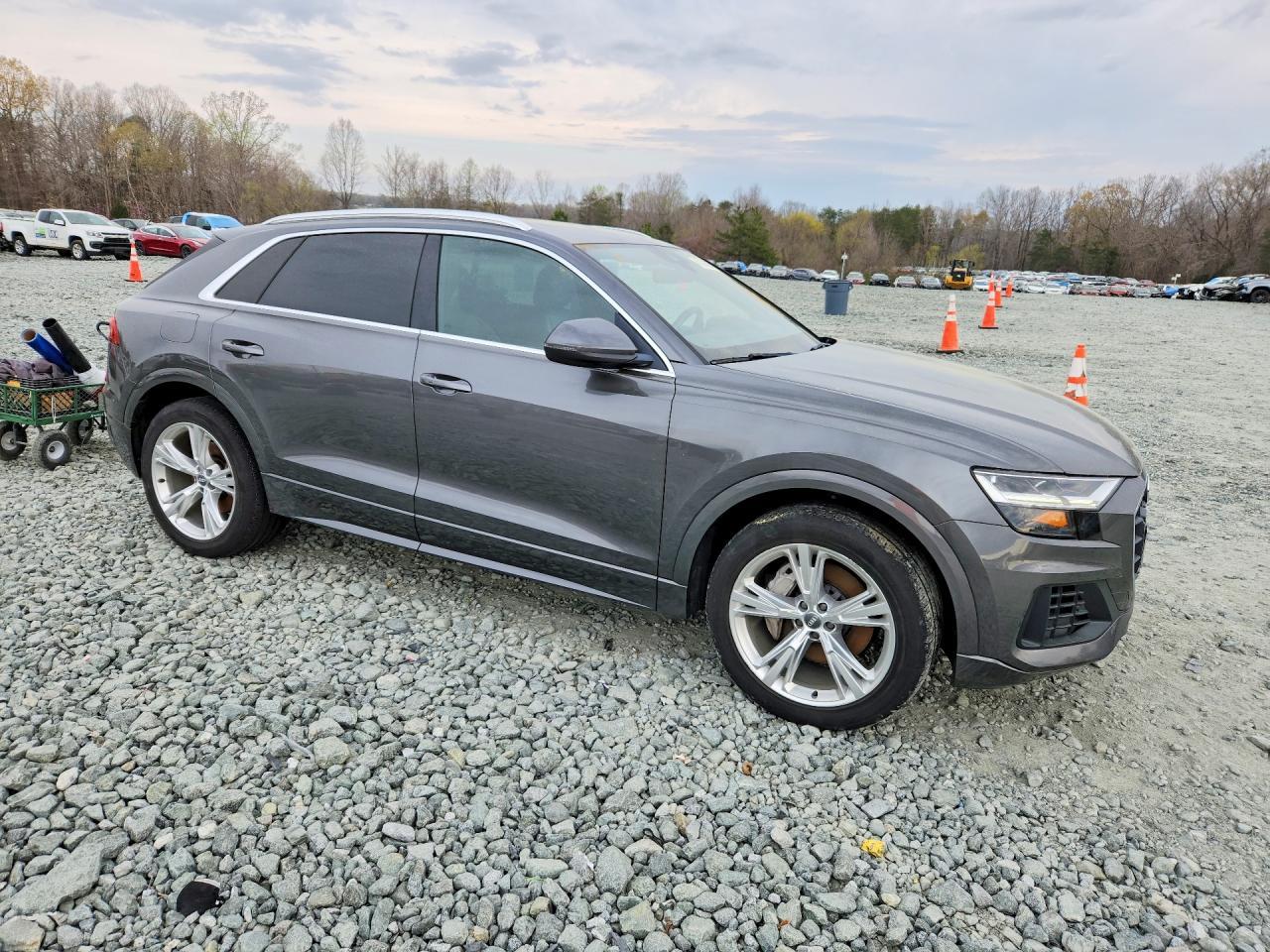 2019 Audi Q8 Premium - Фото 4