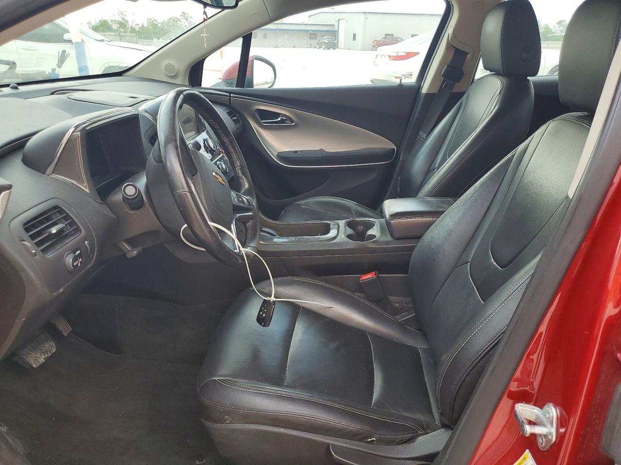 2014 Chev Volt - Фото 7