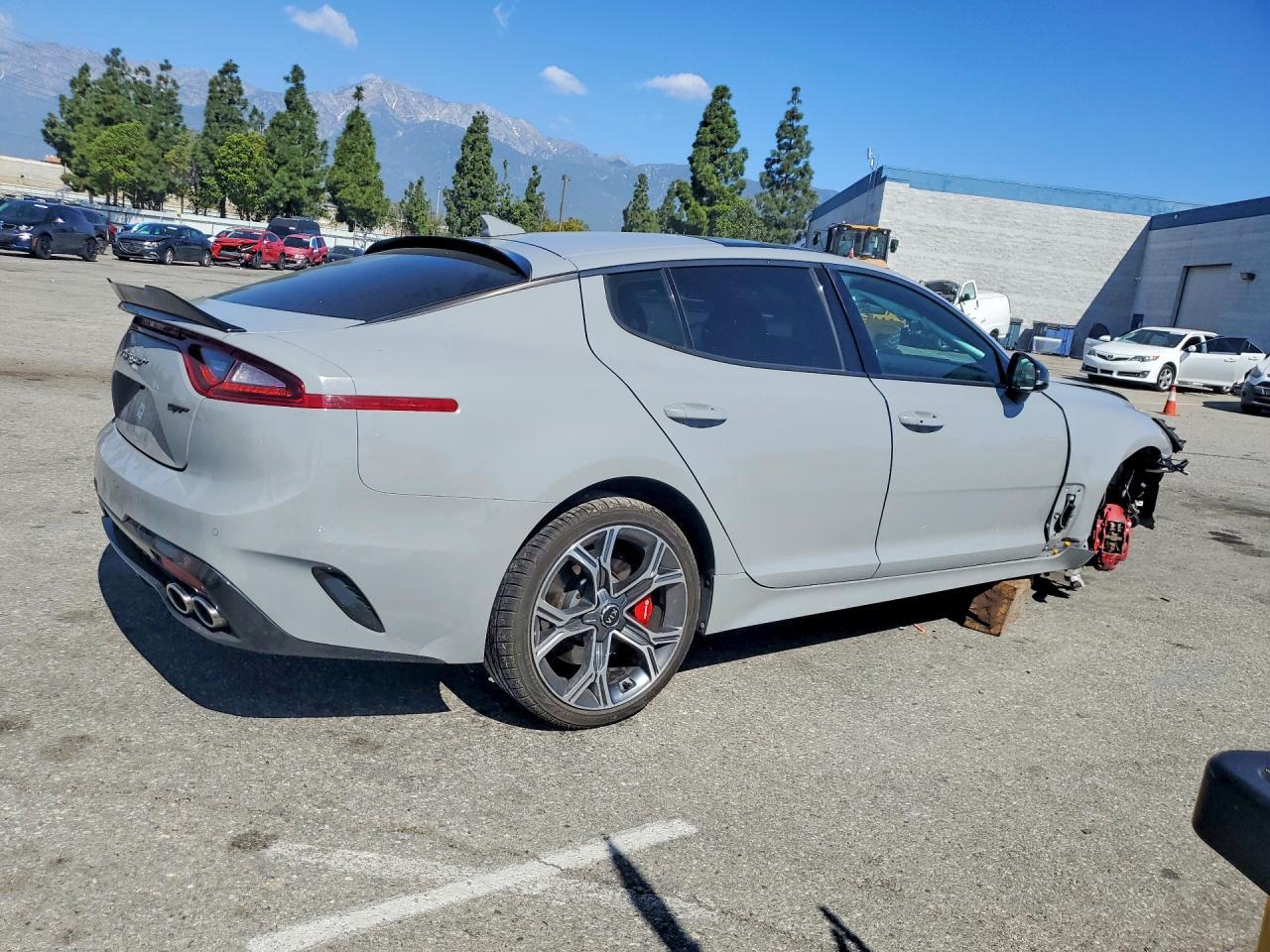 2020 Kia Stinger Gt2 - Image 3