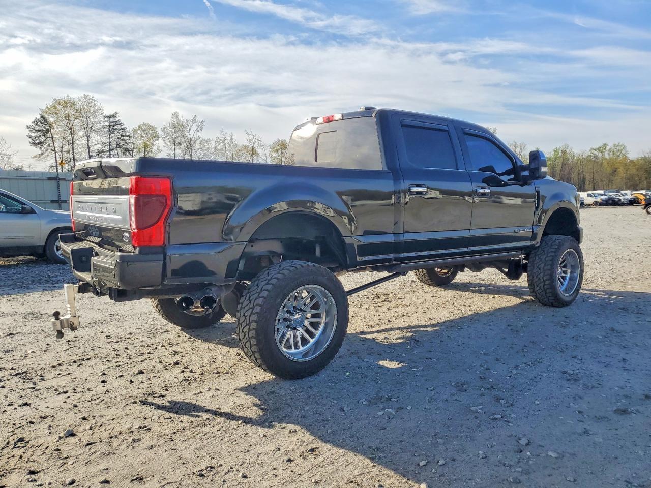 2020 Ford F250 Super Duty - Фото 3