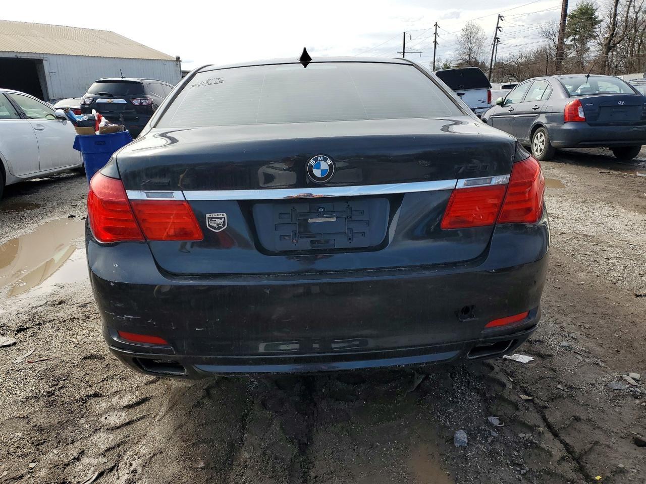 2012 BMW 750 Xi - Фото 6