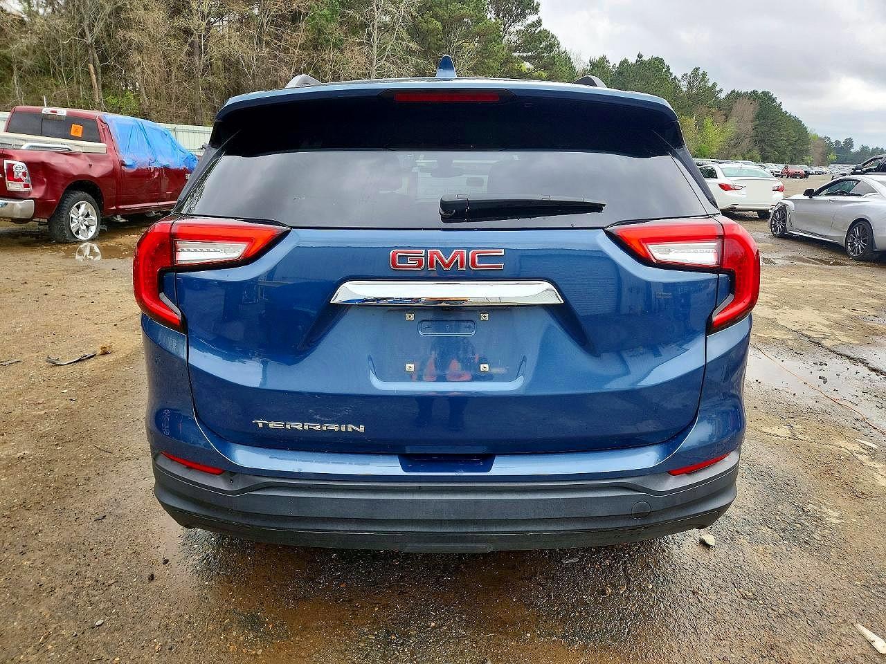 2024 GMC Terrain Sle - Image 6