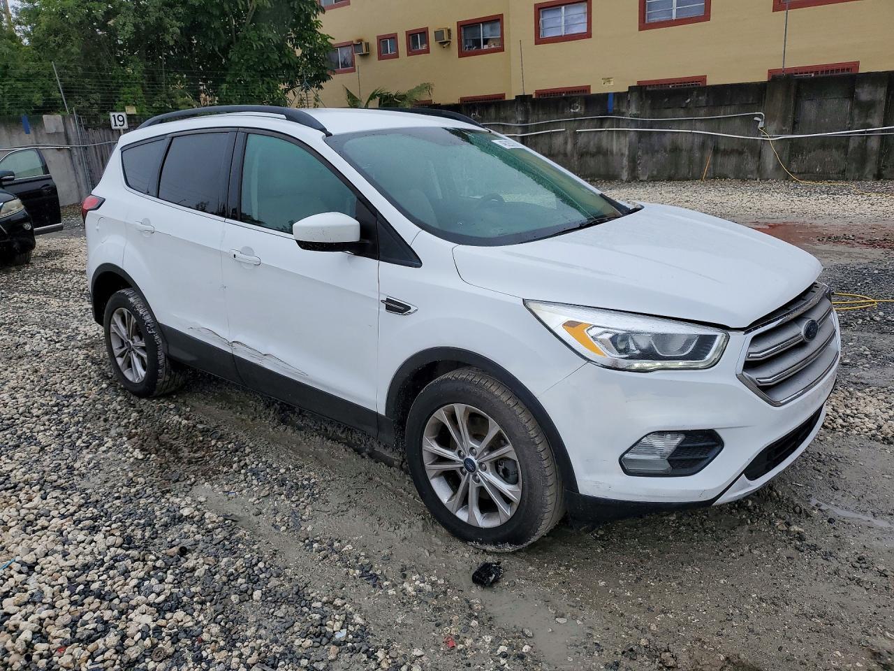 2019 Ford Escape Sel - Фото 4