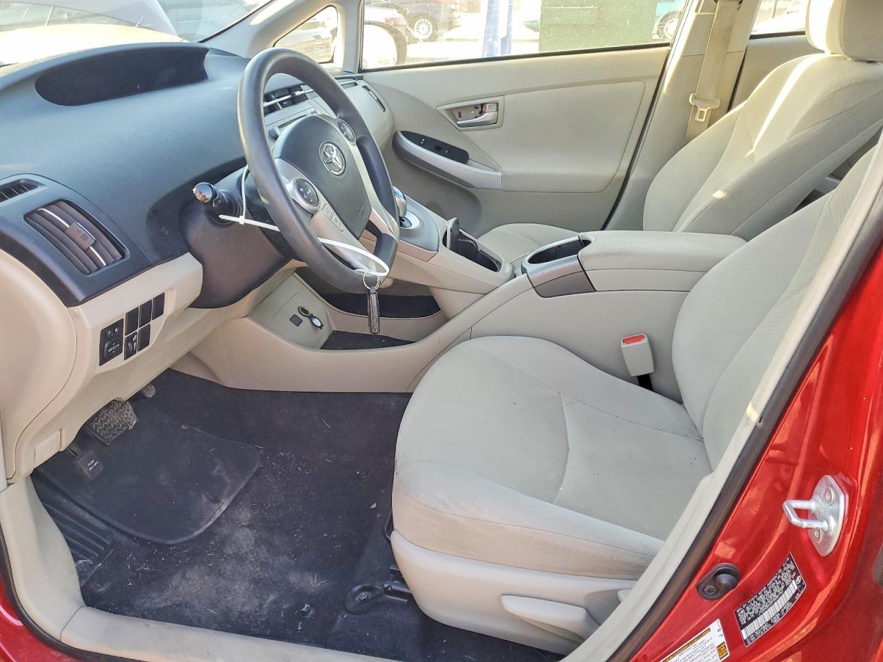 2015 Toyota Prius Three - Фото 7
