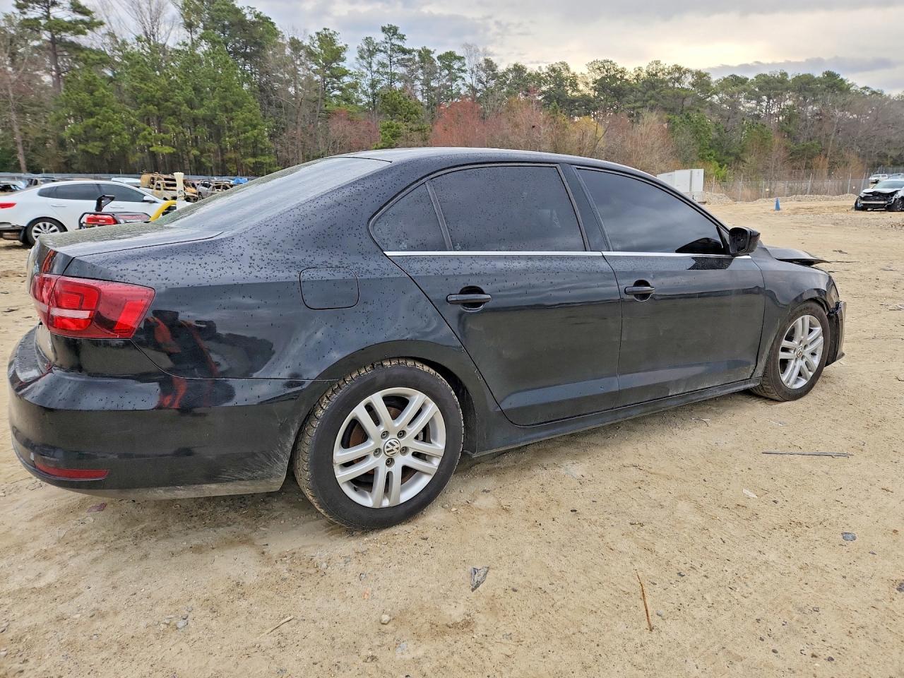 2017 Volkswagen Jetta S - Фото 3