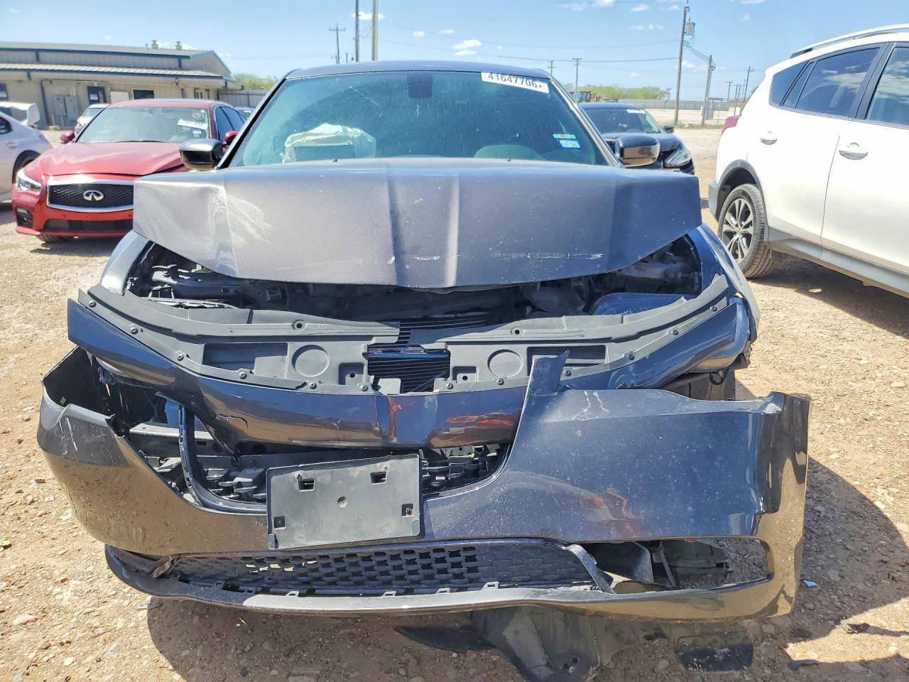 2019 Chrysler 300 S - Фото 5