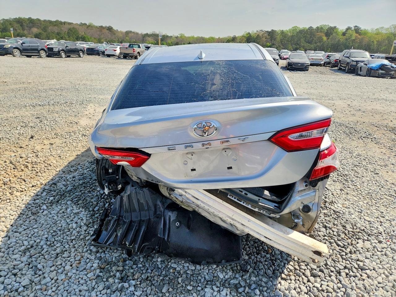 2020 Toyota Camry Le - Image 6