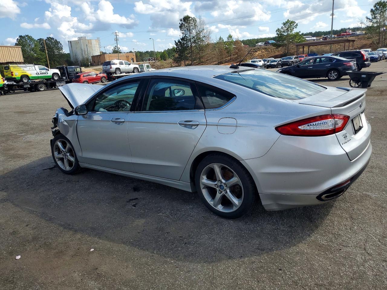 2013 Ford Fusion Se - Фото 2