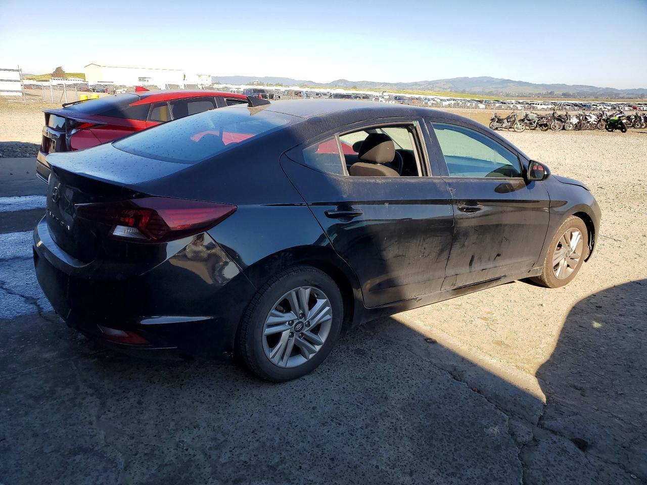 2019 Hyundai Elantra Sel - Фото 3