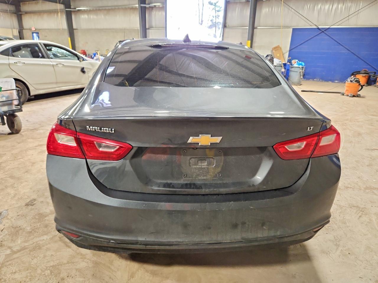 2018 Chevrolet Malibu Lt - Image 6