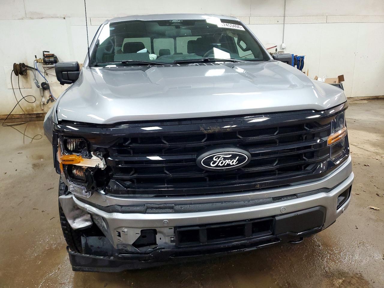 2025 Ford F150 Xlt - Фото 5