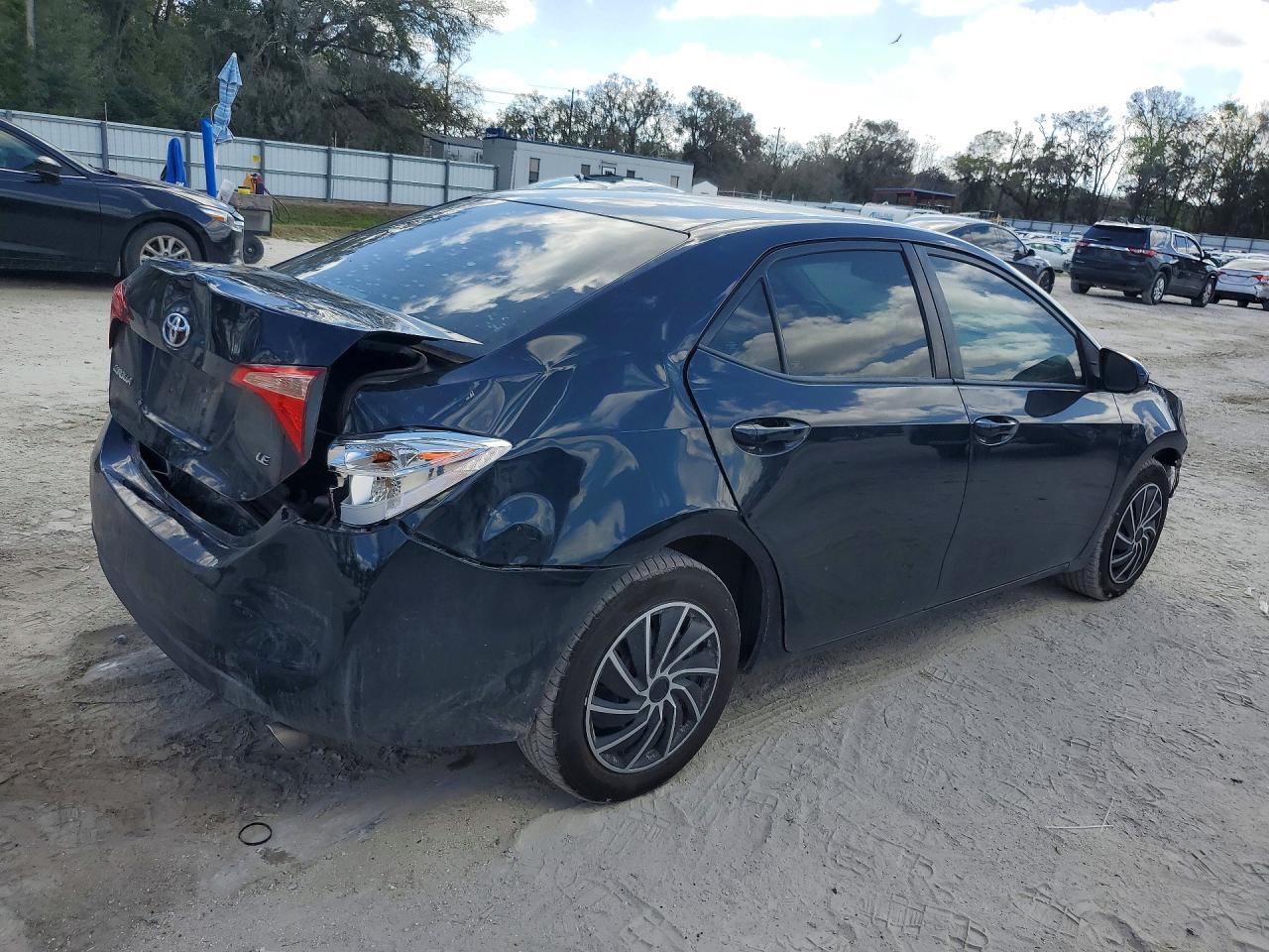 2019 Toyota Corolla Le - Image 3