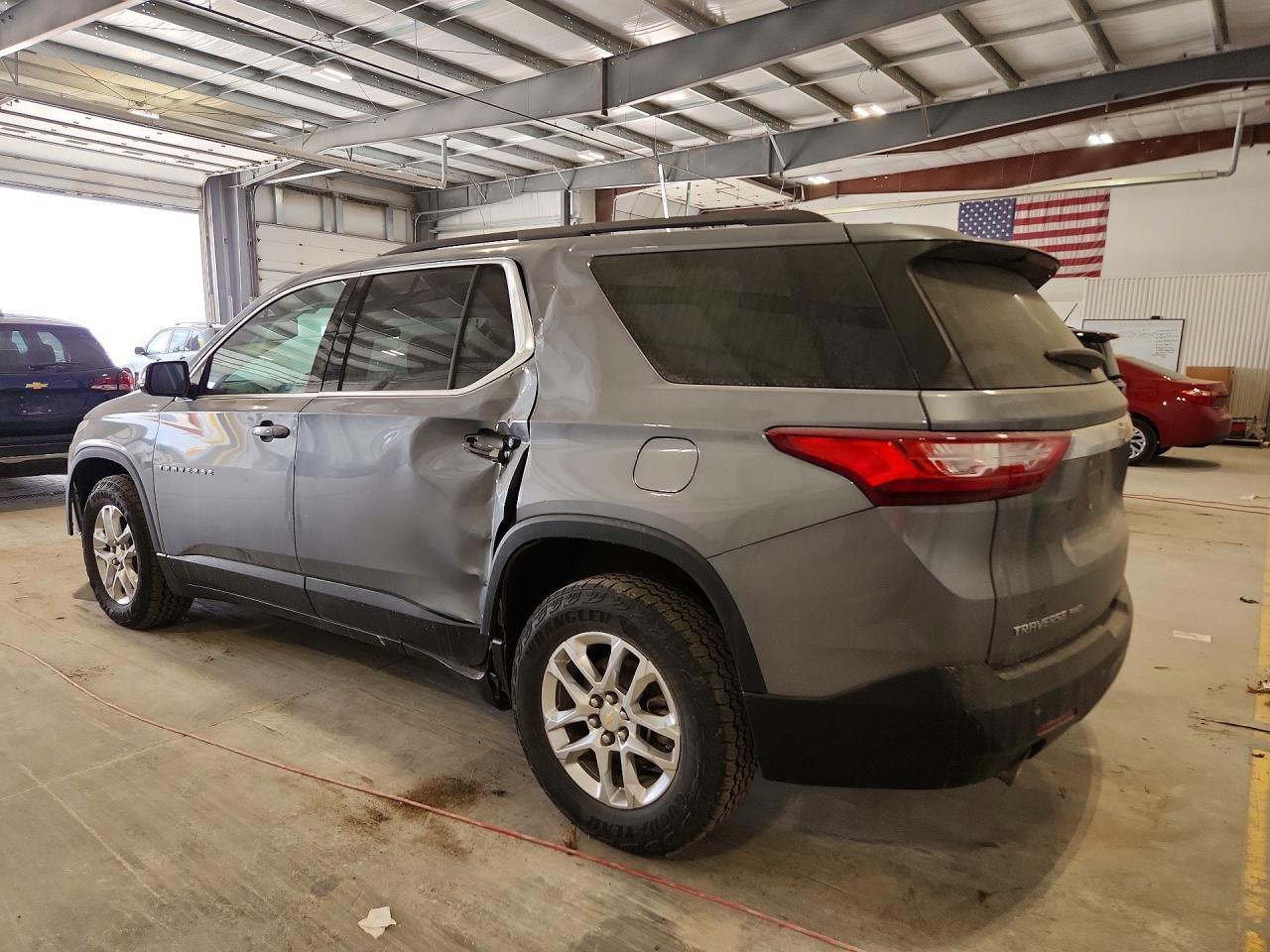 2020 Chevrolet Traverse Lt - Фото 2