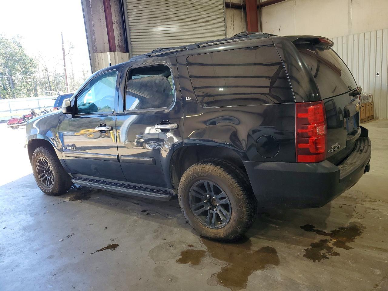 2008 Chevrolet Tahoe C1500 - Image 2
