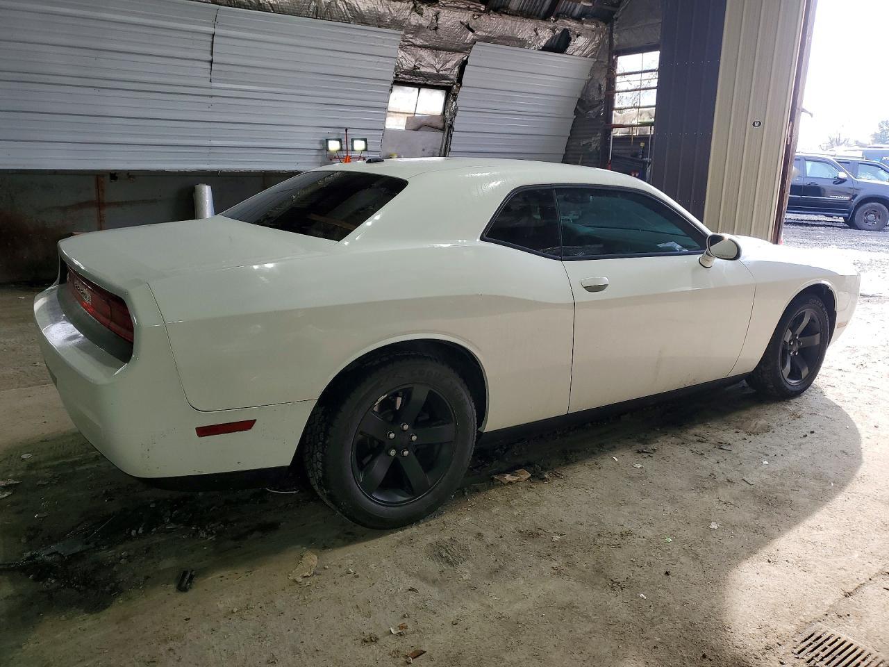 2014 Dodge Challenger Sxt - Фото 3
