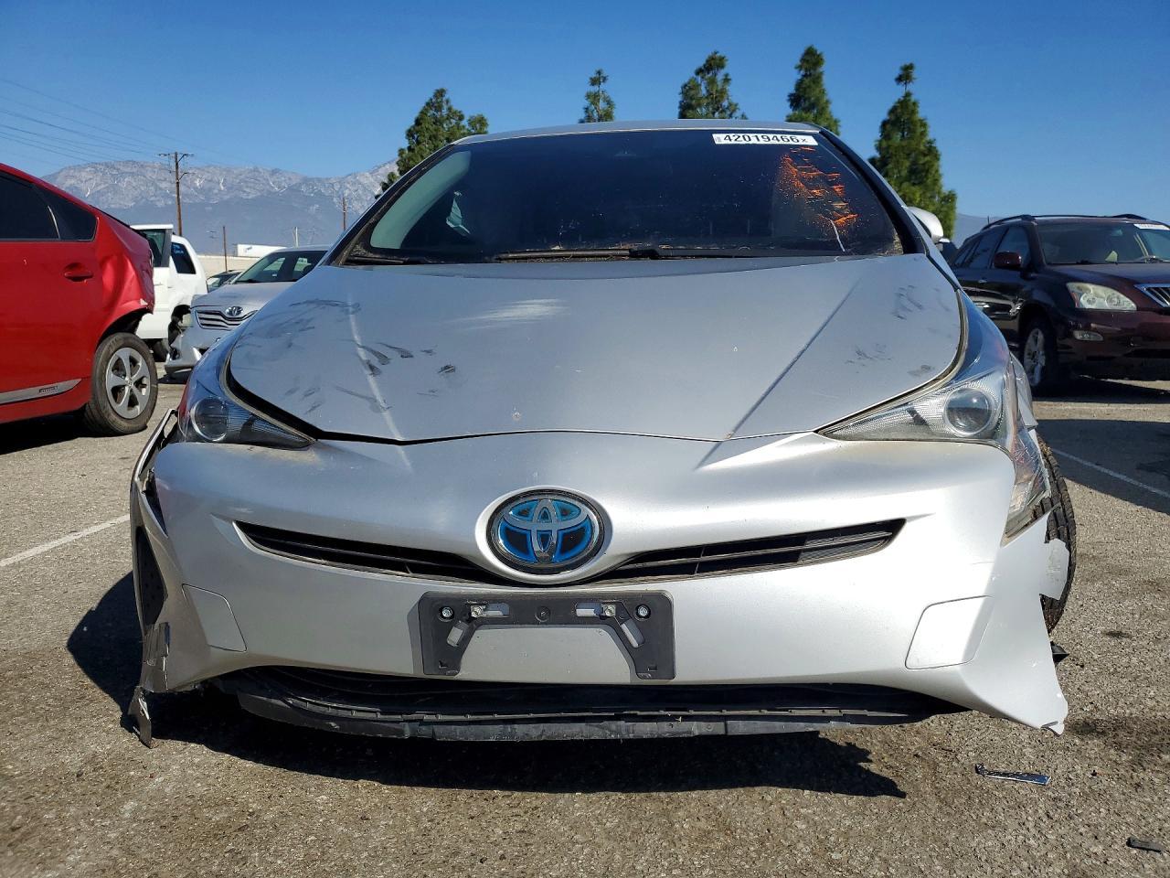 2017 Toyota Prius One - Фото 5