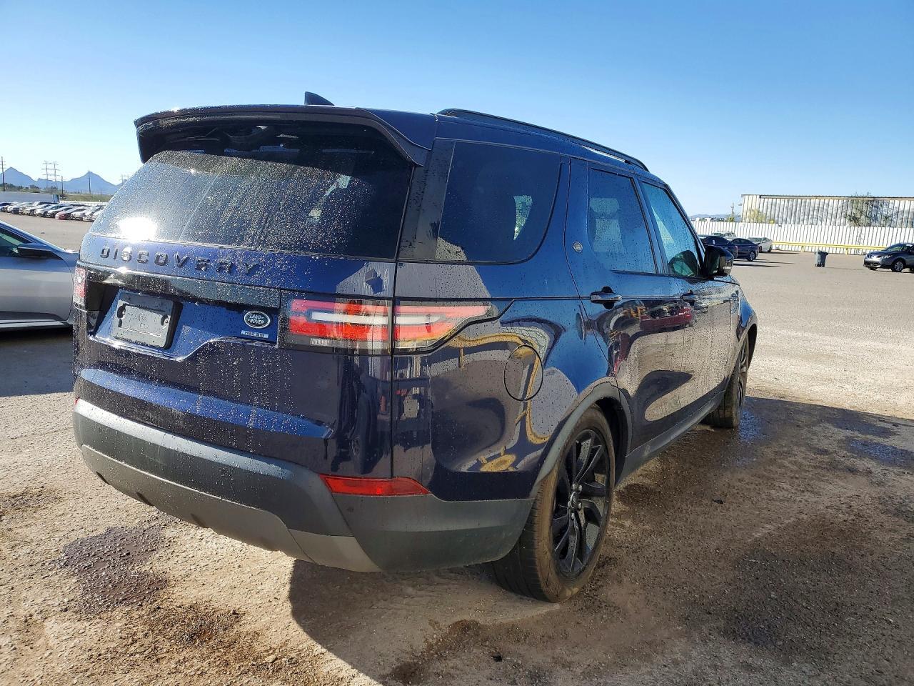 2017 Land Rover Discovery Hse - Image 3