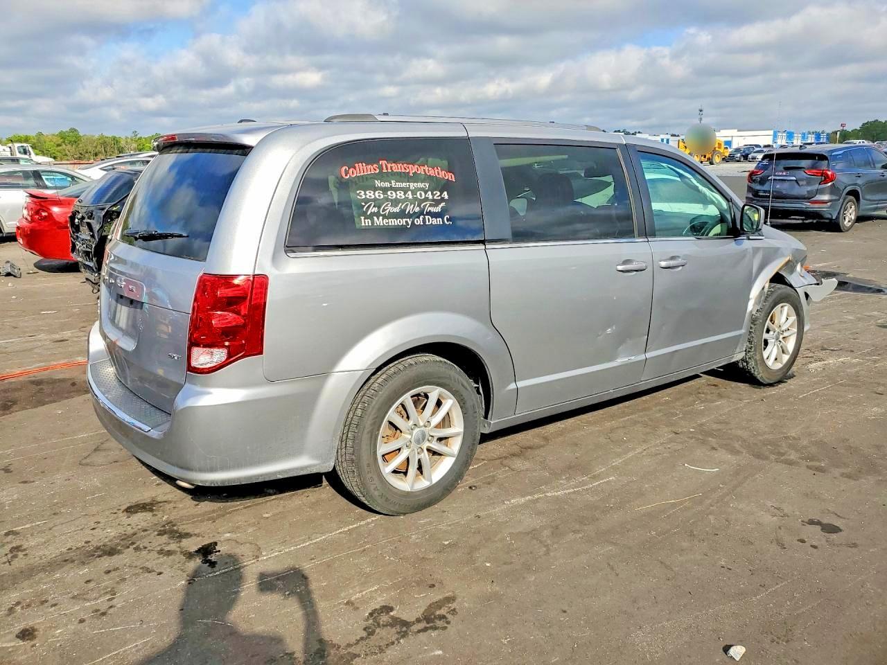 2020 Dodge Grand Caravan Sxt - Фото 3