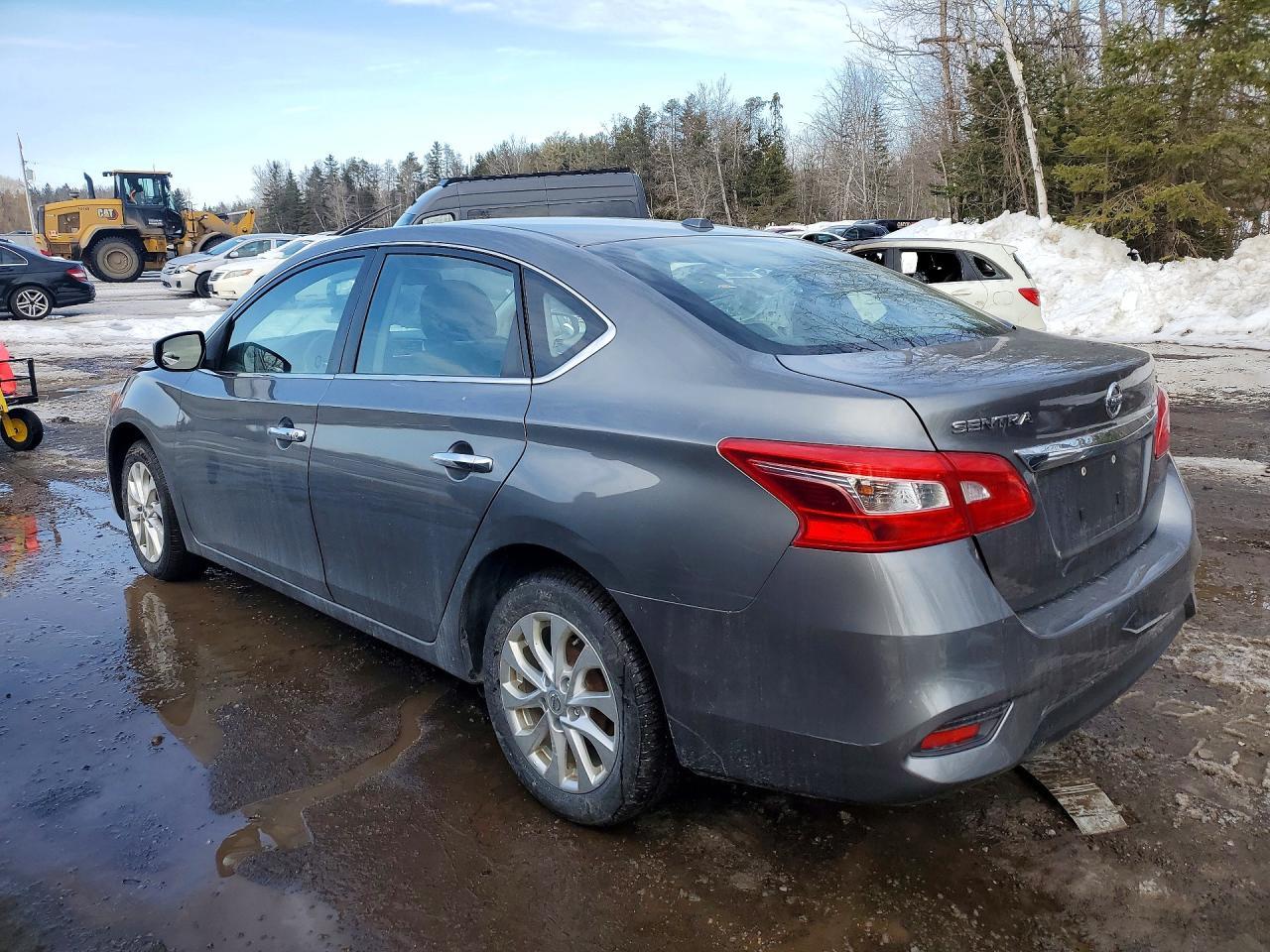 2019 Nissan Sentra S - Фото 2