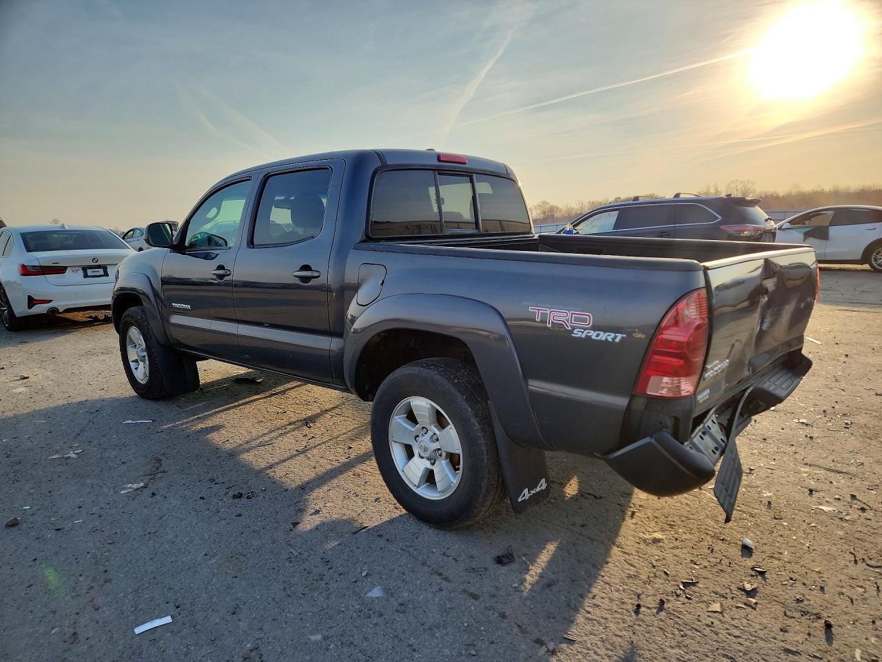 2011 Toyota Tacoma V6 - Фото 2