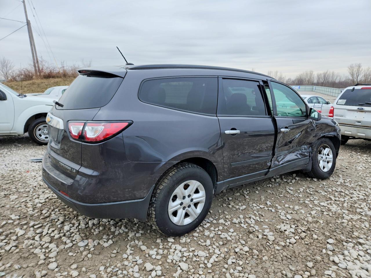 2015 Chevrolet Traverse Ls - Image 3
