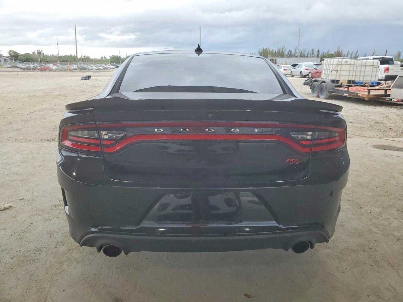 2018 Dodge Charger R - Image 6